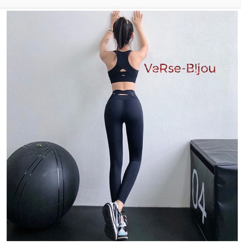 VeRse buttery-soft buttock leggings in rich tones and blends - SPORTSBAR