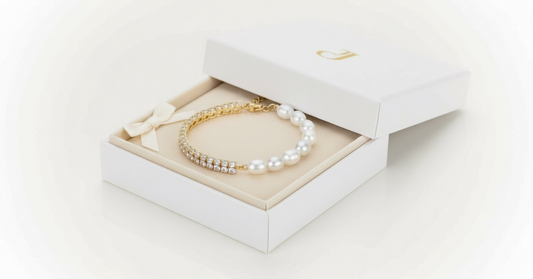 BIJOU Luxury MixMedia Rhinestone Bracelet – Stainless Steel, Gold, Rhinestone & Fresh W Pearl